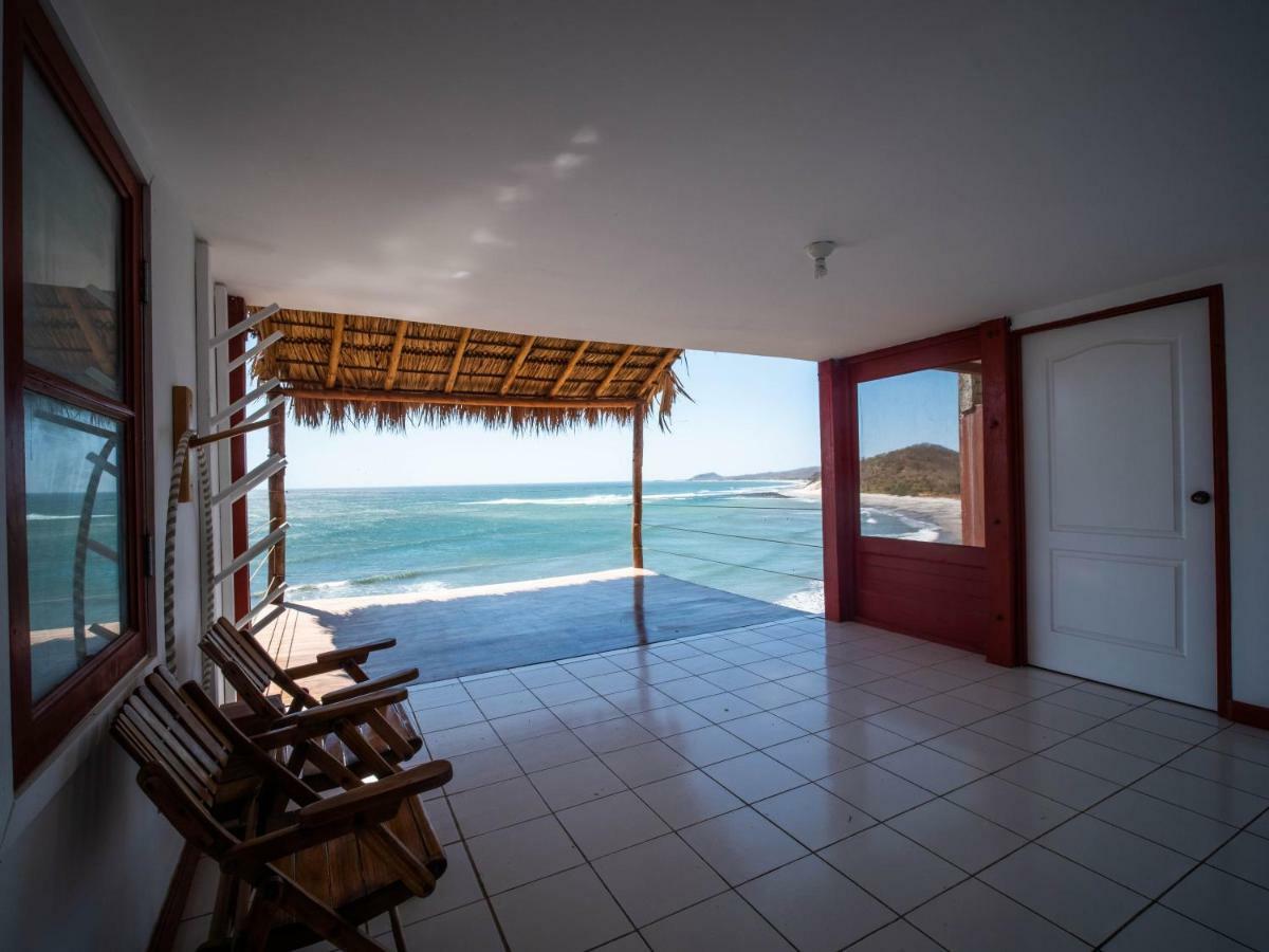 Magnific Rock - Surf Resort & Yoga Retreat Nicaragua โปโปโย ภายนอก รูปภาพ